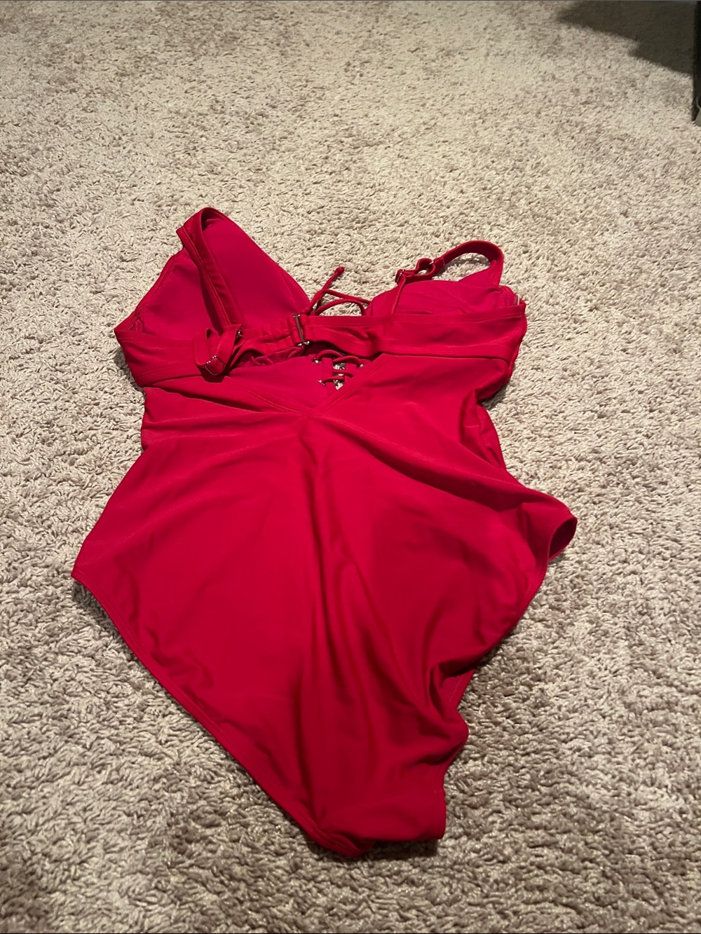 Three SWIM SUITS! Amazing bundle for a low price!! - Picture 14 of 14